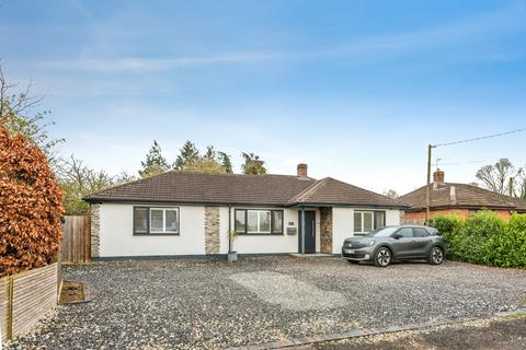 3 bedroom detached bungalow for sale, Sandy Lane Estate, Tiddington, Thame