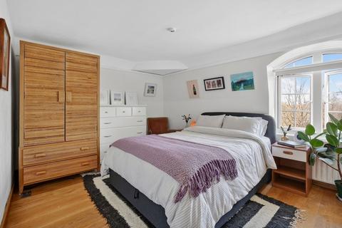 3 bedroom flat for sale, Tornay House, Shore Place, E9