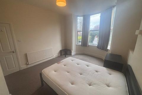 1 bedroom in a flat share to rent, Loughborough Road, West Bridgford, NOTTINGHAM