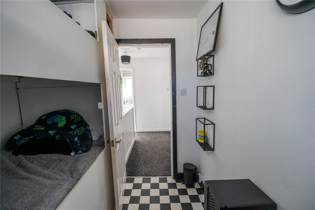Bedroom 3 (3)
