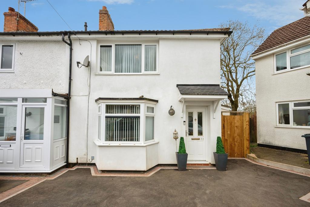 3 bedroom semi-detached house for sale