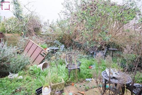 2 bedroom maisonette for sale, Wickham Street, Welling, DA16 3DB