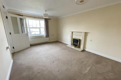 2 bedroom retirement property for sale, Crane Bridge Road, Salisbury SP2