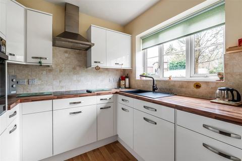2 bedroom retirement property for sale, EMMELINE LODGE, LEATHERHEAD