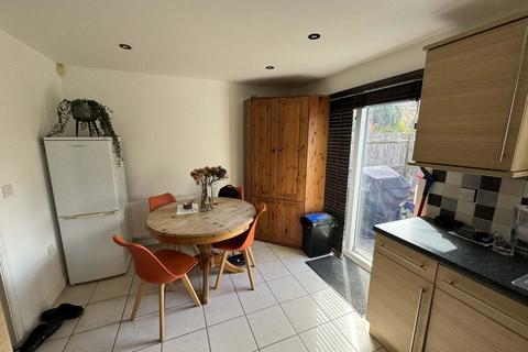 undefined, Urquhart Road, Thatcham RG19