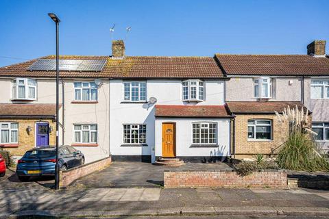 Addison Avenue, Southgate, N14