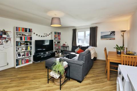 2 bedroom flat for sale, Wickham Road, Fareham