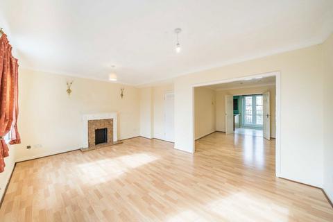 undefined, Ribblesdale Avenue, London N11