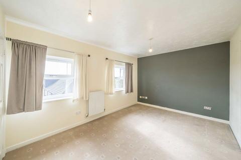 undefined, Ribblesdale Avenue, London N11