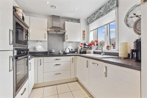 2 bedroom apartment for sale, Moorfield Road, Denham, Uxbridge