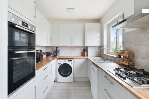 undefined, Henley Avenue, Sutton SM3