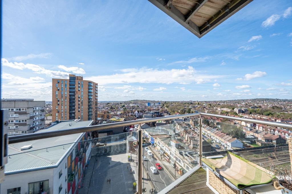 Apartment in Wembley - More