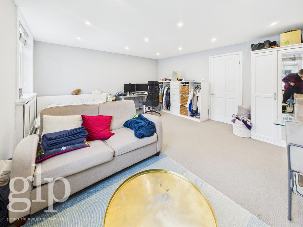 Apartment in London - View 4