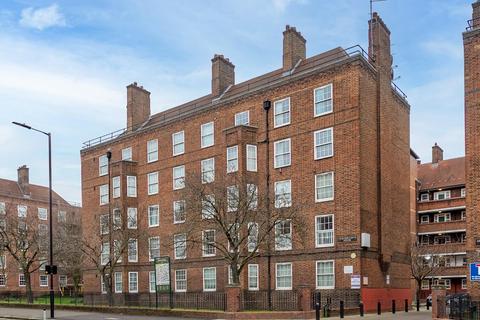 2 bedroom flat for sale, Pembury Road, London, E5