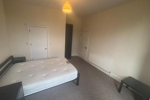1 bedroom in a flat share to rent, Loughborough Road, West Bridgford, NOTTINGHAM