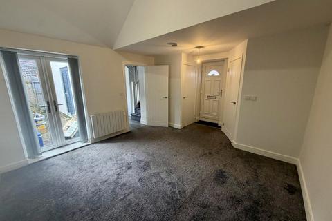1 bedroom semi-detached house to rent, Crescent Road, Hugglescote, Coalville, LE67
