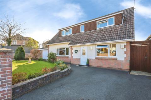 4 bedroom bungalow for sale, Enfield Avenue, Poole