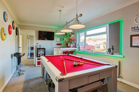 4 bedroom bungalow for sale, Enfield Avenue, Poole