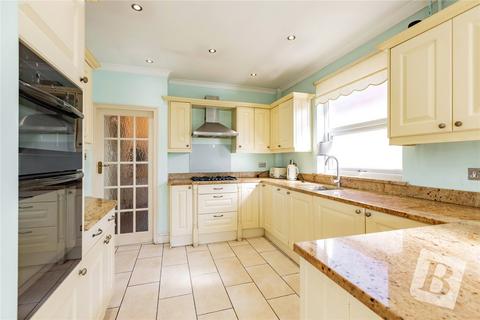 2 bedroom bungalow for sale, Portland Gardens, Chadwell Heath RM6