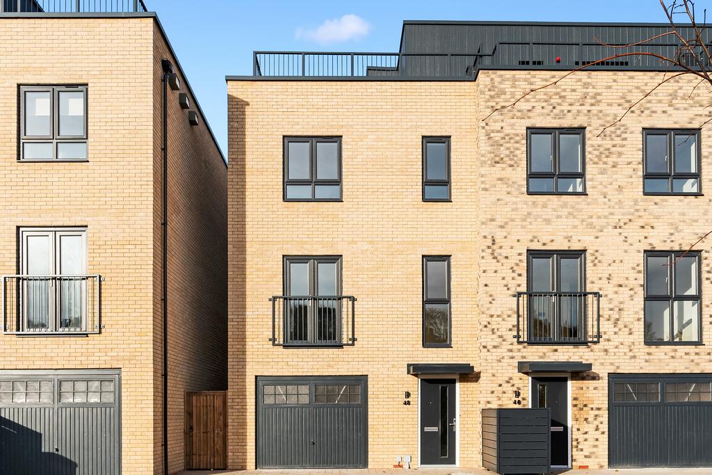 2 bedroom terraced house to rent