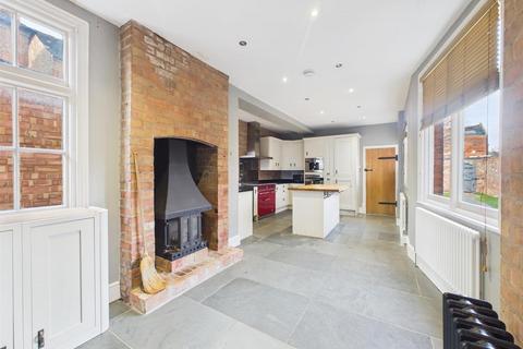 4 bedroom semi-detached house for sale, Granby Street, Loughborough LE11