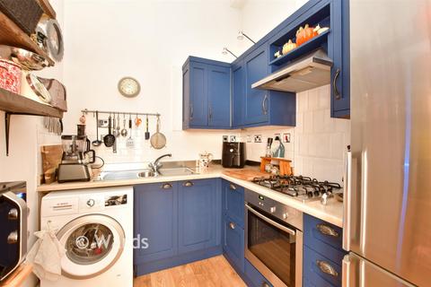 2 bedroom apartment for sale, Fennel Close, Maidstone, Kent