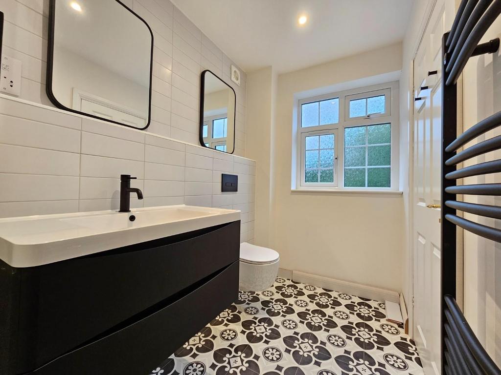 Bedroom 1 En-Suite