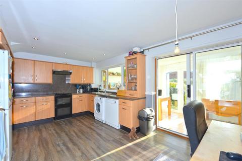 3 bedroom semi-detached house for sale, Longbridge Close, Telford Estate, Shrewsbury