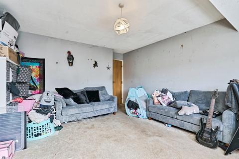 2 bedroom flat for sale, Parkfield Road, Wolverhampton, WV4