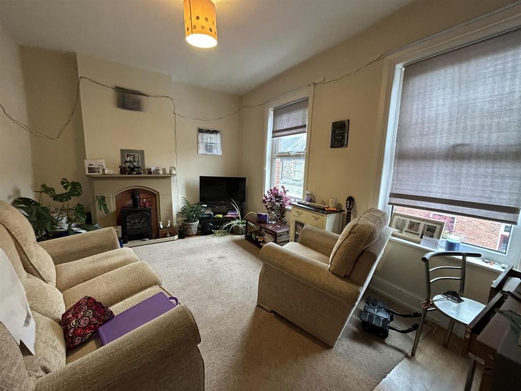 12 A Market St