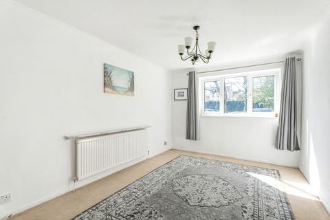 2 bedroom flat for sale, St Johns Well Court, Berkhamsted, HP4