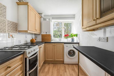2 bedroom flat for sale, St Johns Well Court, Berkhamsted, HP4