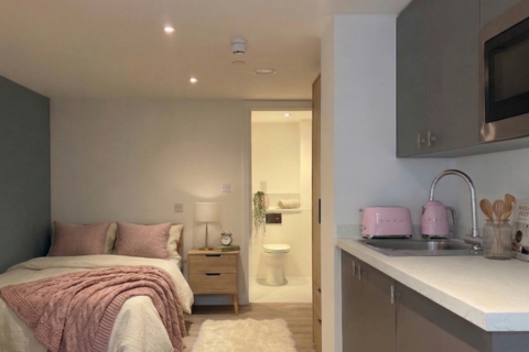 Studio to rent, at Nationwide, Armourers House, 50 Queen Charlotte Street BS1