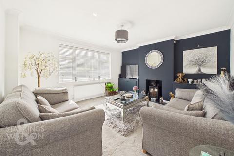 2 bedroom detached bungalow for sale, Margaret Close, Hellesdon, Norwich