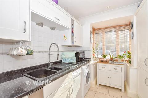 4 bedroom townhouse for sale, Queens Avenue, Snodland, Kent