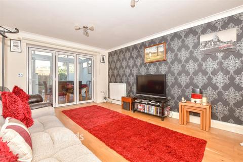 4 bedroom townhouse for sale, Queens Avenue, Snodland, Kent