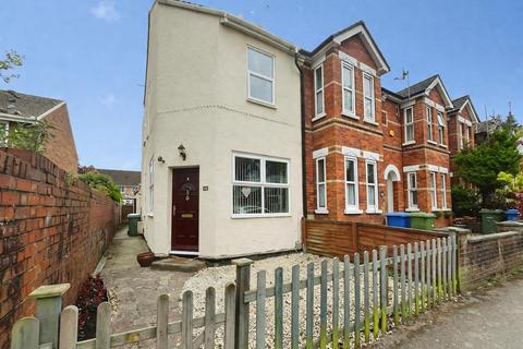 2 bedroom end of terrace house for sale, Redan Road, Aldershot