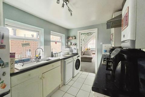 2 bedroom end of terrace house for sale, Redan Road, Aldershot