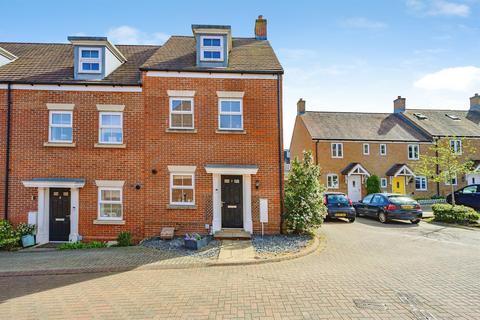 undefined, Bunting Close, HEMEL HEMPSTEAD