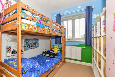 2 bedroom ground floor flat for sale, 10 Scott Road, Tonbridge TN9