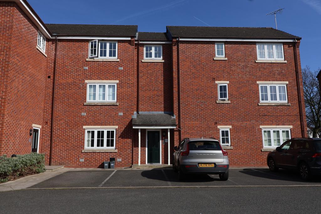 2 bedroom flat for sale