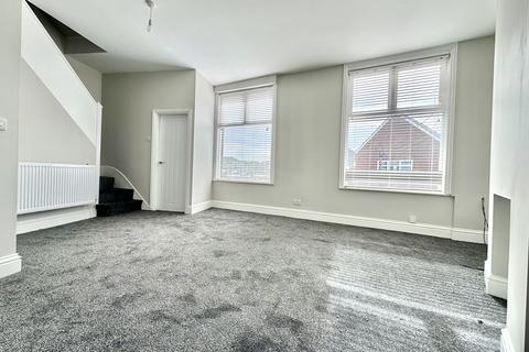 2 bedroom apartment to rent, Queen Victoria Street, Macclesfield, SK11