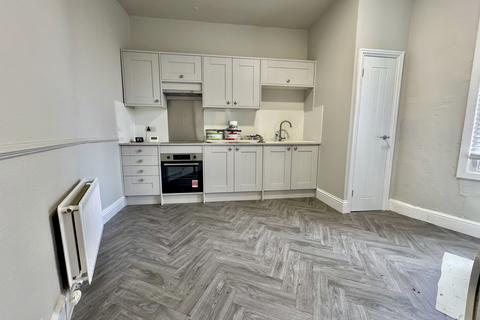 2 bedroom apartment to rent, Queen Victoria Street, Macclesfield, SK11