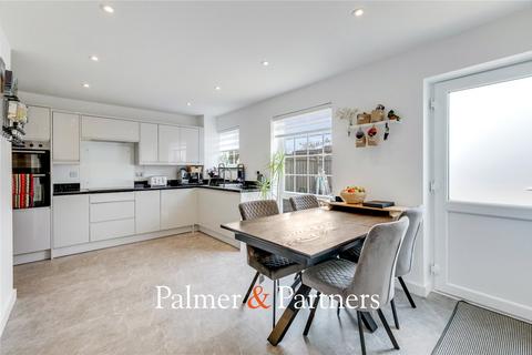 3 bedroom terraced house for sale, Galleywood Road, Chelmsford CM2