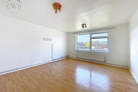 2 bedroom flat for sale, Bingley Close, Snodland, ME6