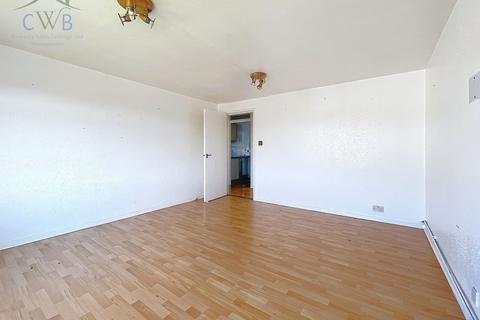2 bedroom flat for sale, Bingley Close, Snodland, ME6