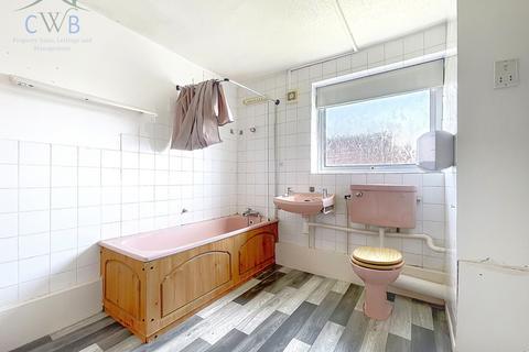 2 bedroom flat for sale, Bingley Close, Snodland, ME6
