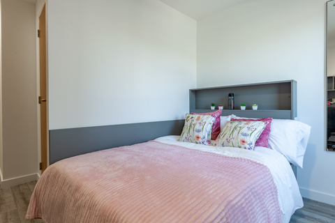 undefined, Premium En Suite at The Oldway Centre, The Oldway Centre, 39 High Street SA1