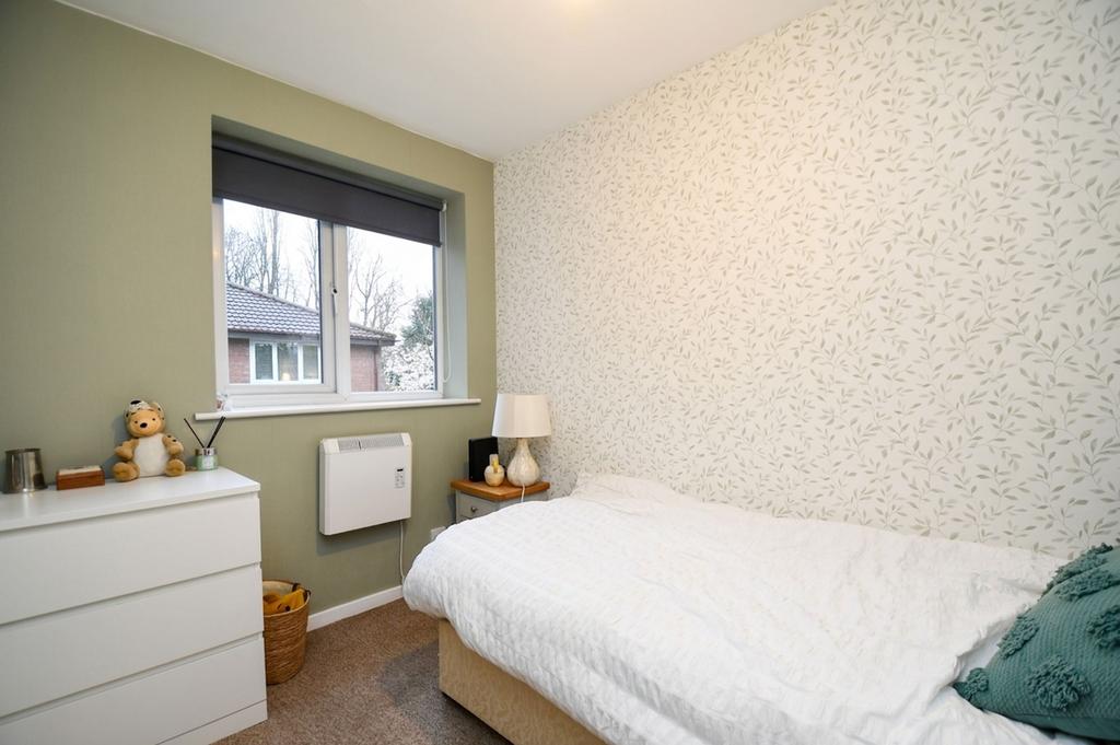 Apartment in Salford - View 5