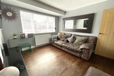 2 bedroom maisonette for sale, Lismore Crescent, Crawley, West Sussex